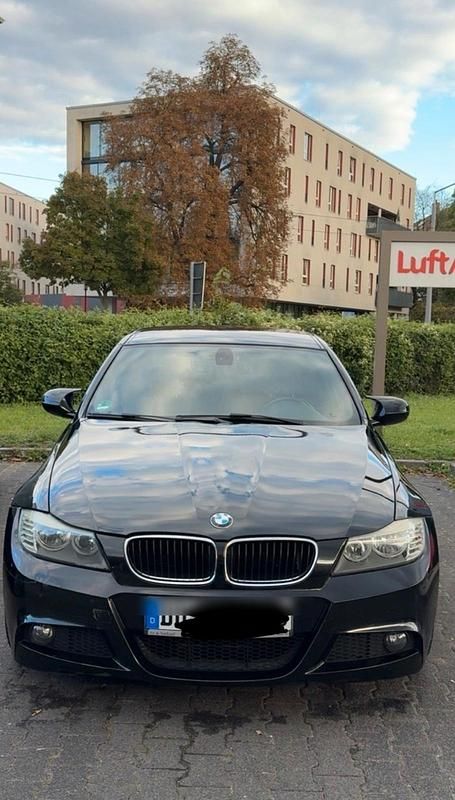 Schwarz Gebraucht 2010 BMW 320 M Sport Limousine | 6.999 € (Guter Preis) - Bild 1/4