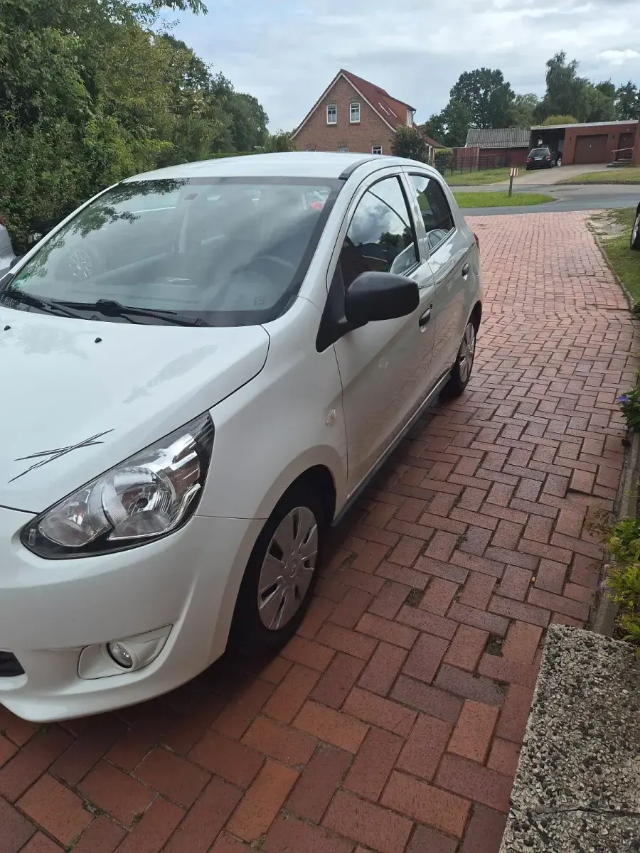 Gebraucht Mitsubishi Space Star Edition 71 PS (52 kW) 2016 Weiß Kleinwagen