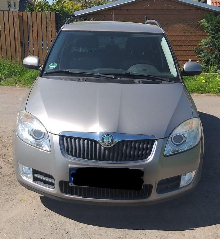 Beige Gebraucht 2009 Skoda Fabia Style Kombi | 4.500 € (Teuer) - Bild 1/4