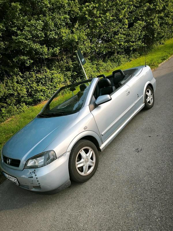 Silber Gebraucht 2001 Opel Astra Cabriolet Cabrio | 1.250 € (Guter Preis) - Bild 1/4