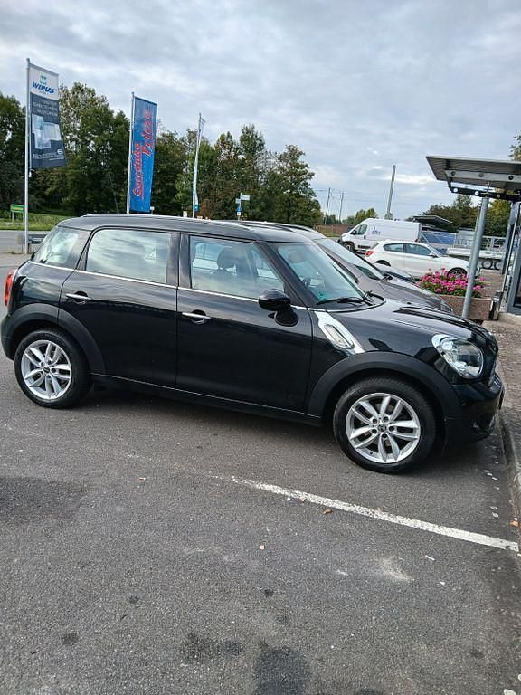 Schwarz Gebraucht 2011 Mini Cooper Countryman SUV | 7.200 € (Fairer Preis) - Bild 1/4