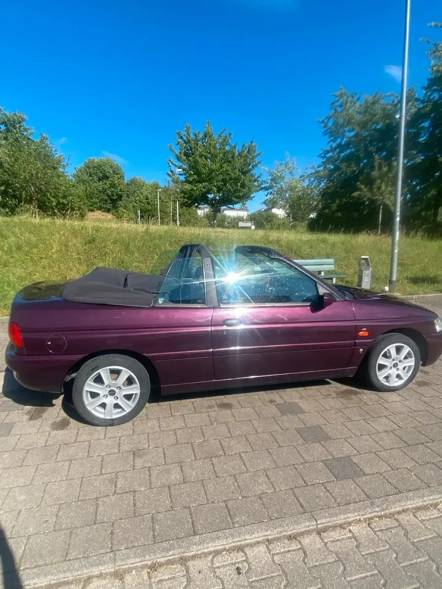 Gebraucht Ford Escort Cabriolet 90 PS (66 kW) 1997 Andere farben Cabrio