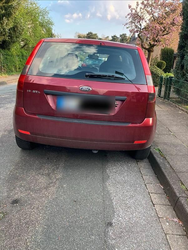 Gebraucht Ford Fiesta 80 PS (58 kW) 2002 Rot Kleinwagen