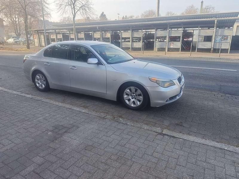 Gebraucht 2004 BMW 530 Limousine | 2.900 € (Guter Preis) - Bild 1/2
