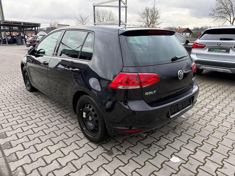 Gebraucht VW Golf VII LOUNGE 150 PS (110 kW) 2015 Schwarz Limousine