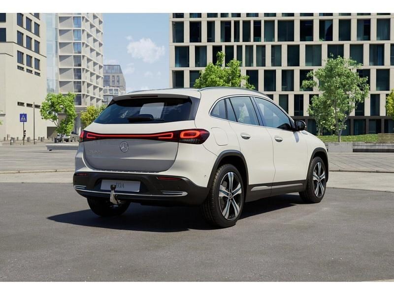 Gebraucht Mercedes EQA250 139 kW (190 PS) 2022 Weiß SUV