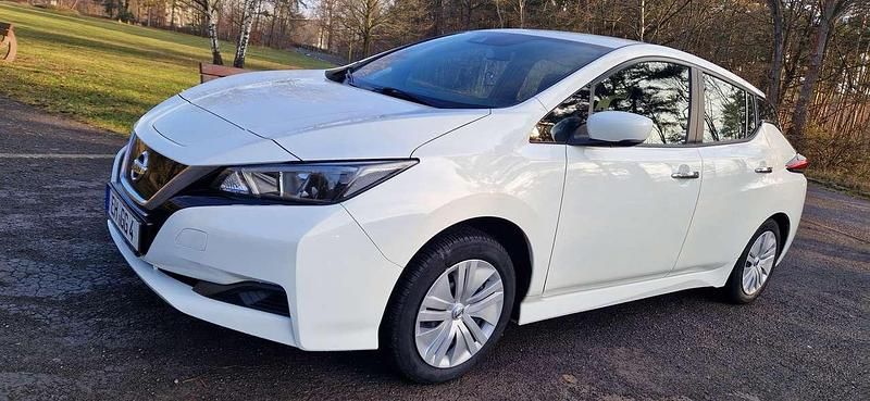 Gebraucht Nissan Leaf 110 kW (150 PS) 2021 Weiß Kleinwagen