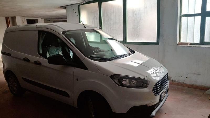 Gebraucht Ford Transit 75 PS (55 kW) 2021 Weiß Van / Kleinbus
