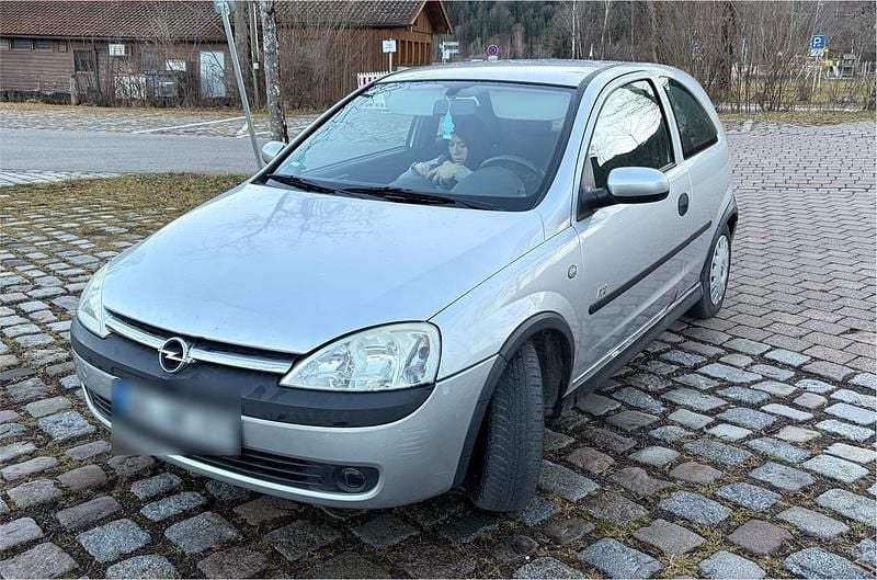 Silber Gebraucht 2002 Opel Astra Edition Coupé | 500 € (Superpreis) - Bild 1/4