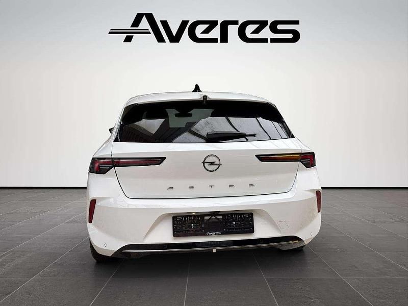 Gebraucht Opel Astra Elegance 131 PS (96 kW) 2022 Jade weiss/arktis weiss Limousine