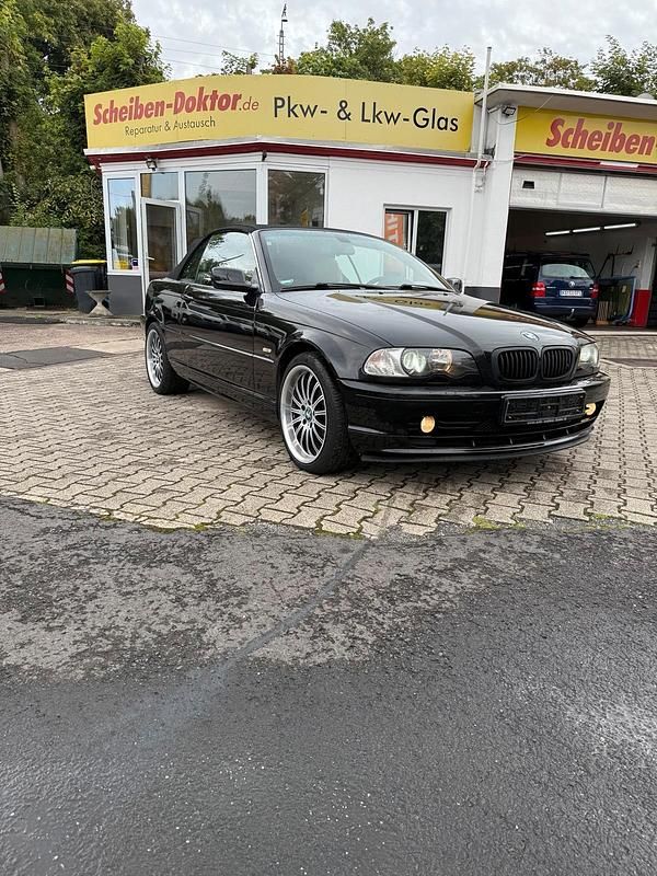 Schwarz Gebraucht 2002 BMW 325 Cabriolet Cabrio | 7.999 € (Guter Preis) - Bild 1/4