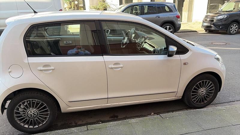 Second-hand VW up! 60 CP (44 kW) 2013 Alb Hatchback