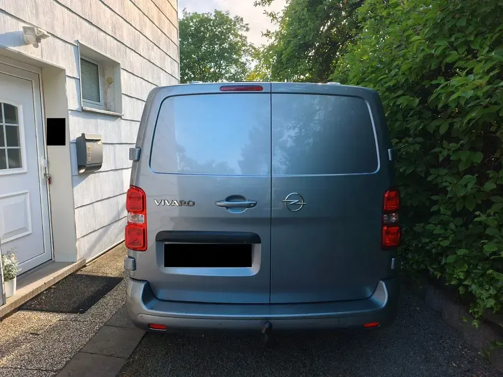 Gebraucht Opel Vivaro-e Combi 177 PS (130 kW) 2021 Silber Van / Kleinbus