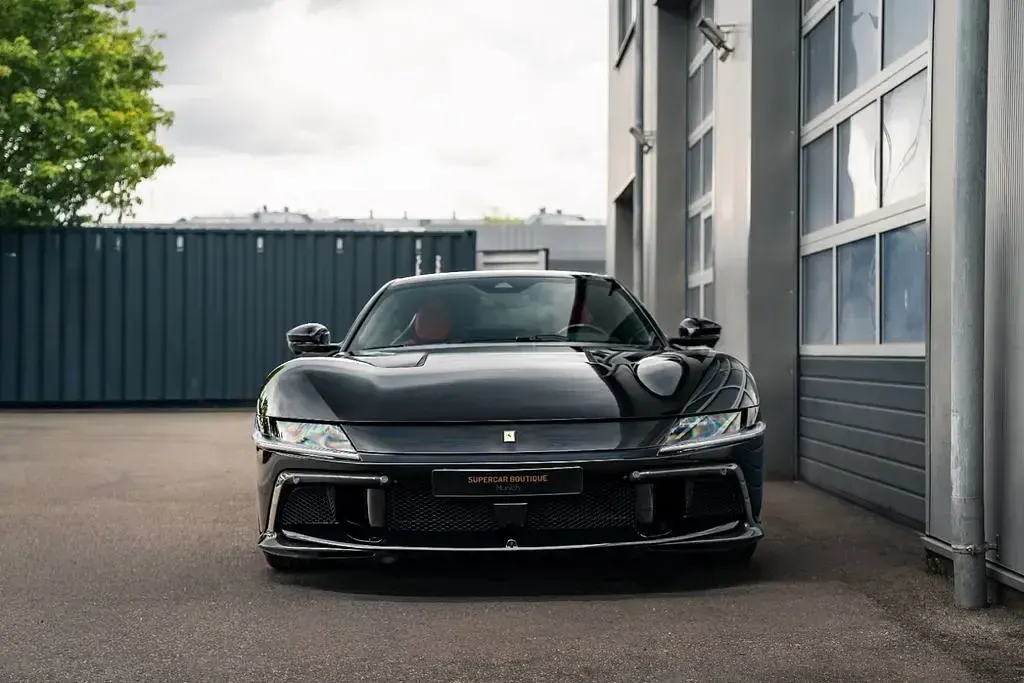 Neu Ferrari 12 Cilindri 825 PS (606 kW) 2026 Schwarz Coupé