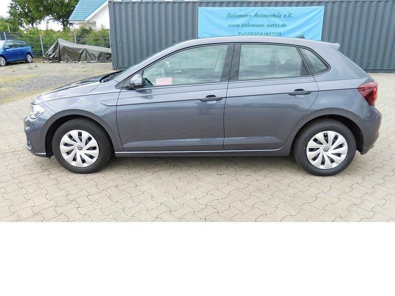 Rauchgraumetallic b7qgrau Gebraucht 2022 VW Polo Life Limousine | 15.990 € (Fairer Preis) - Bild 1/4