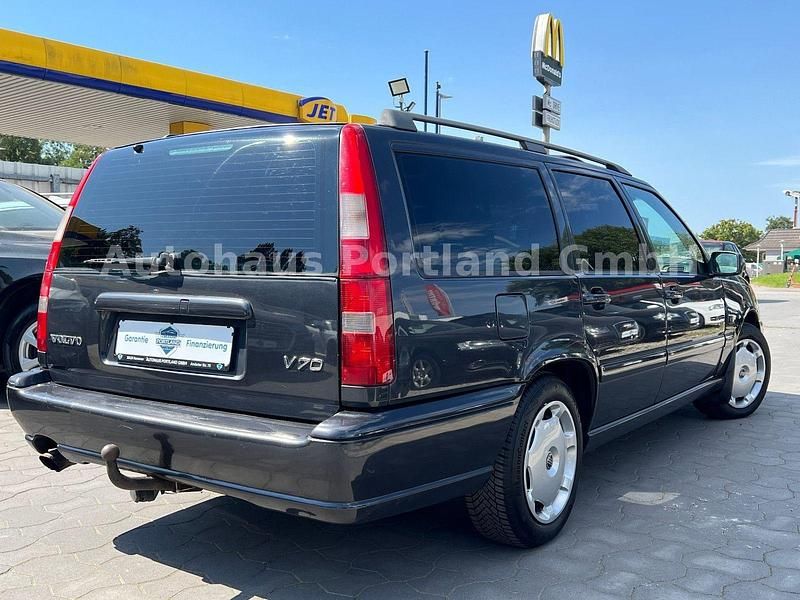Gebraucht Volvo V70 144 PS (105 kW) 1999 Schwarz Kombi