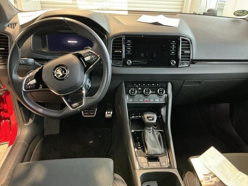 Gebraucht Skoda Karoq SportLine 150 PS (110 kW) 2021 Rot SUV