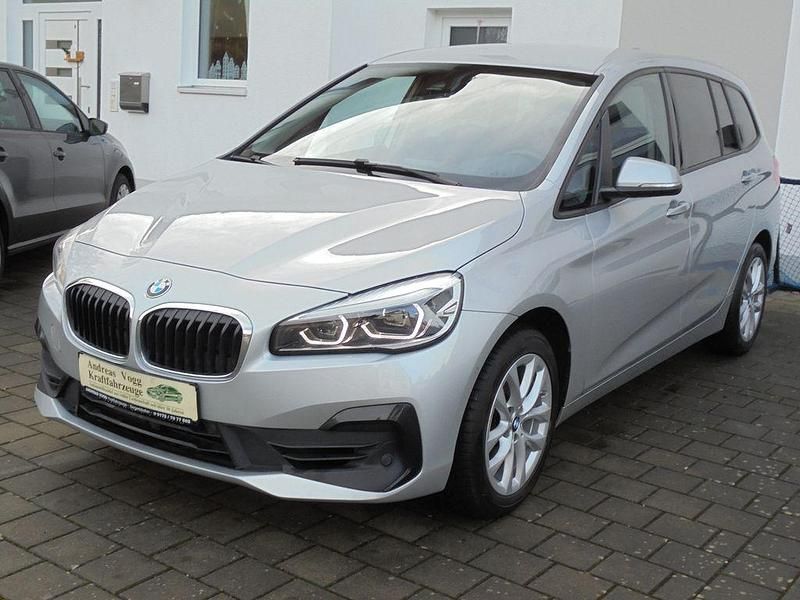 Silber Gebraucht 2020 BMW 216 Gran Tourer Van / Kleinbus | 14.790 € (Fairer Preis) - Bild 1/4