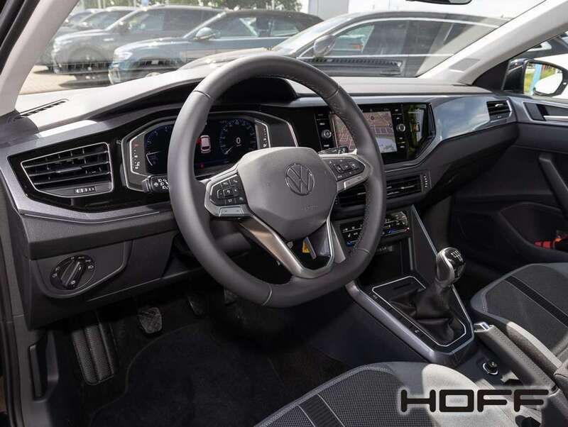 Gebraucht VW Polo Style 95 PS (69 kW) 2025 Deep black perleffekt Limousine