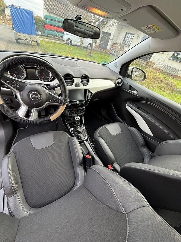 Second-hand Opel Adam 87 CP (63 kW) 2017 Maro Hatchback