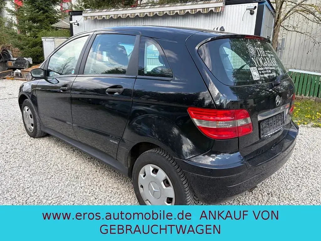 Gebraucht Mercedes B170 116 PS (85 kW) 2007 Kosmosschwarz  metalliclack Van / Kleinbus
