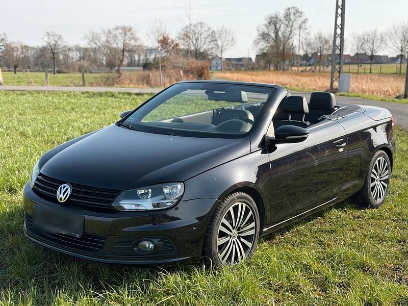 Gebraucht VW Eos Sport 122 PS (89 kW) 2012 Schwarz Cabrio