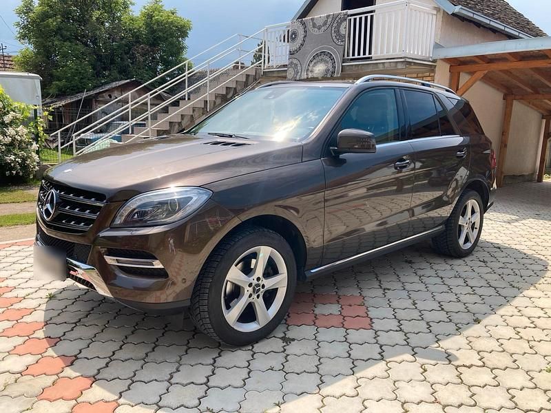 Gebraucht Mercedes ML350 258 PS (189 kW) 2014 Braun SUV