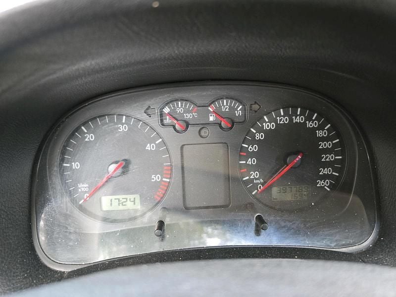Silber Gebraucht 2004 VW Golf IV Kombi | 1.000 € (Fairer Preis) - Bild 1/4