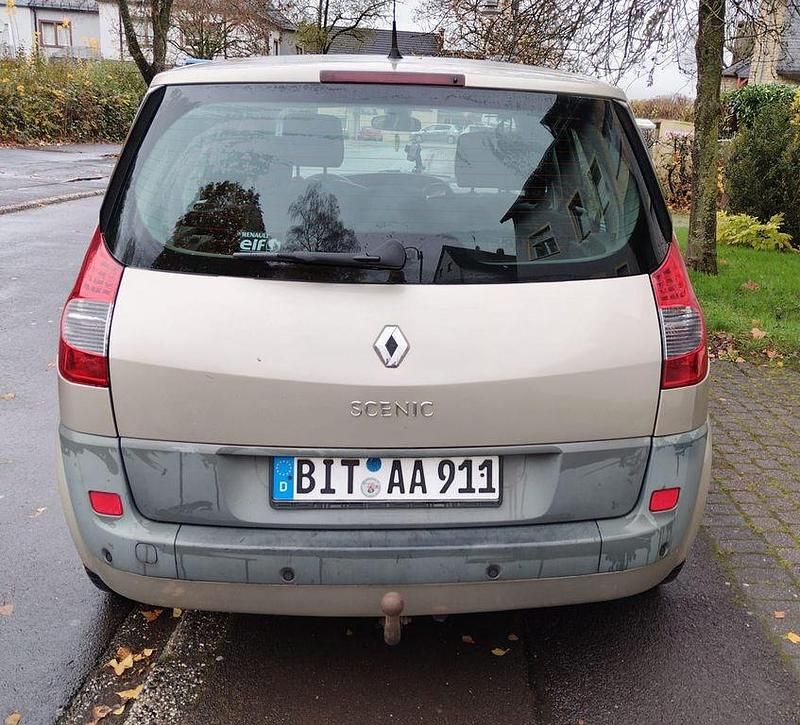 Gebraucht Renault Scénic III Dynamique 106 PS (77 kW) 2009 Beige Van / Kleinbus