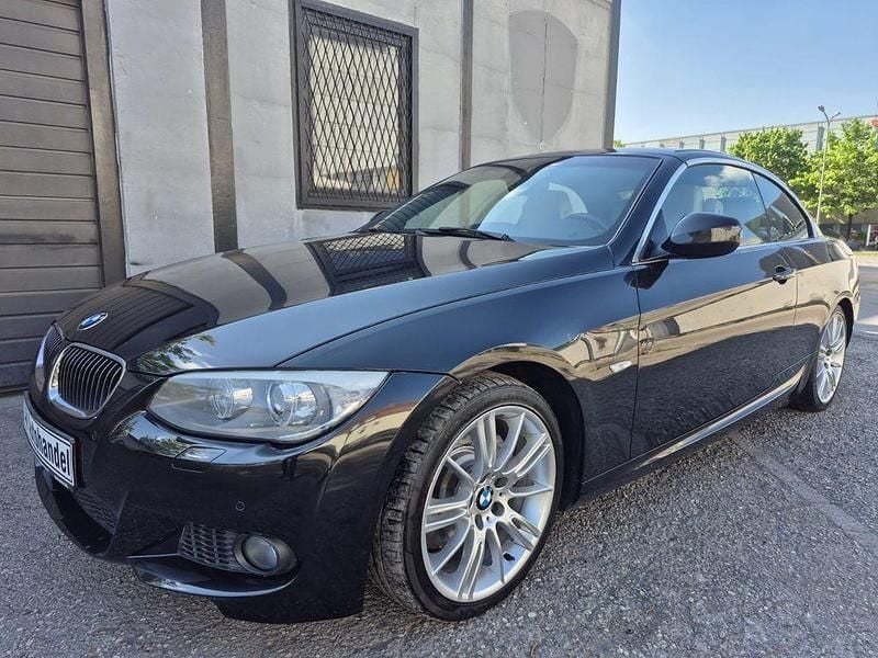 Gebraucht BMW 330 Cabriolet M Sport 245 PS (180 kW) 2013 Schwarz Cabrio