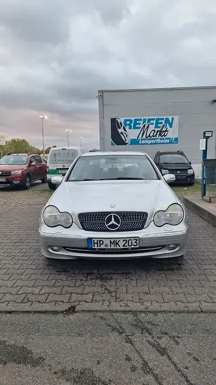 Gebraucht Mercedes C180 Elegance 143 PS (105 kW) 2003 Silber Limousine