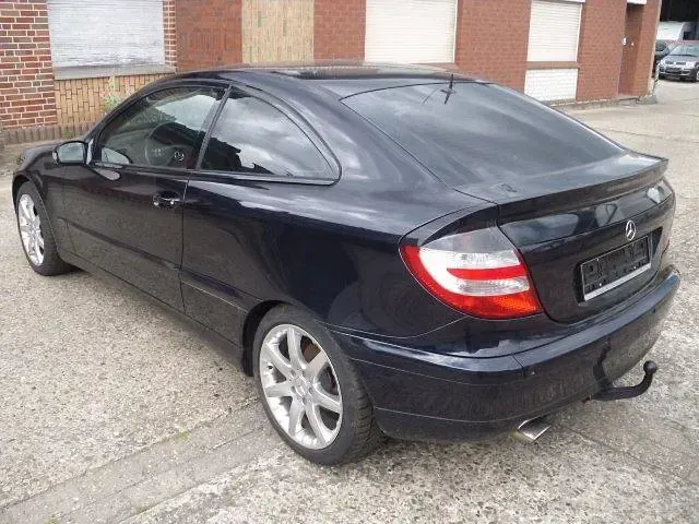 Gebraucht Mercedes CL200 163 PS (119 kW) 2005 Schwarz Coupé