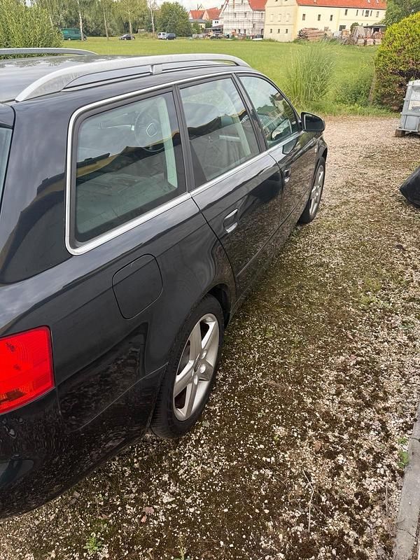 Gebraucht Audi A4 140 PS (102 kW) 2006 Schwarz Kombi