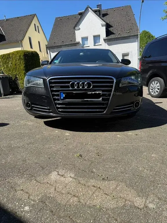 Gebraucht Audi A8L Ambiente 371 PS (272 kW) 2011 Schwarz Limousine