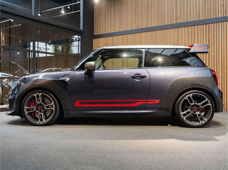 Gebraucht Mini John Cooper Works 306 PS (225 kW) 2020 Grau Kleinwagen