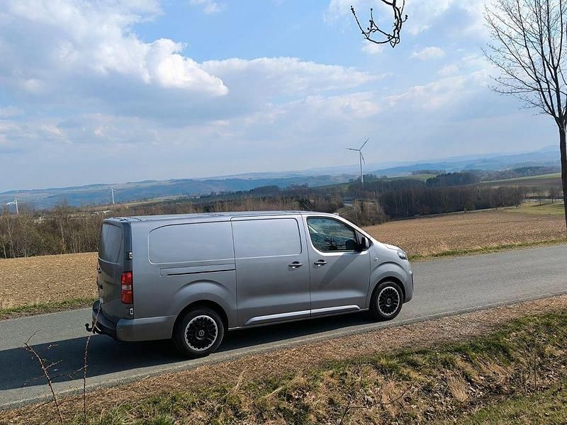 Gebraucht Opel Vivaro 177 PS (130 kW) 2020 Silber Van / Kleinbus