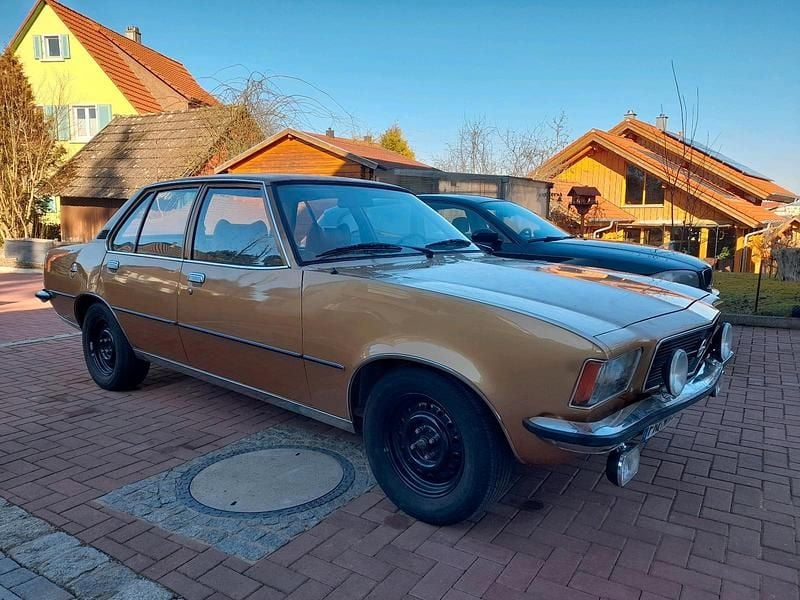 Gold Gebraucht 2025 Opel Rekord Limousine | 8.500 € - Bild 1/4