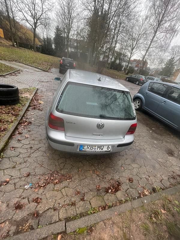 Gebraucht VW Golf 101 PS (74 kW) 2003 Silber Coupé