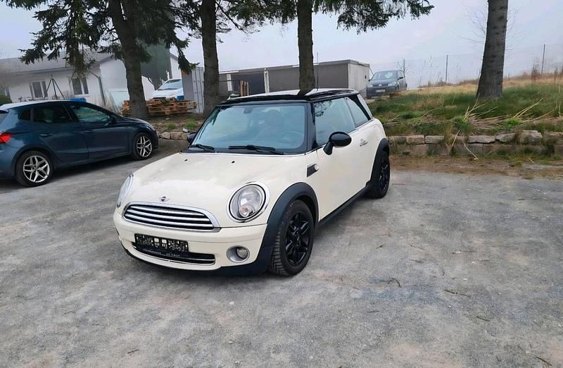 Beige Gebraucht 2008 Mini Cooper Coupé Coupé | 4.300 € - Bild 1/4