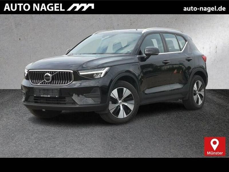 Onyx black / Gebraucht 2022 Volvo XC40 Core SUV | 34.600 € (Fairer Preis) - Bild 1/4