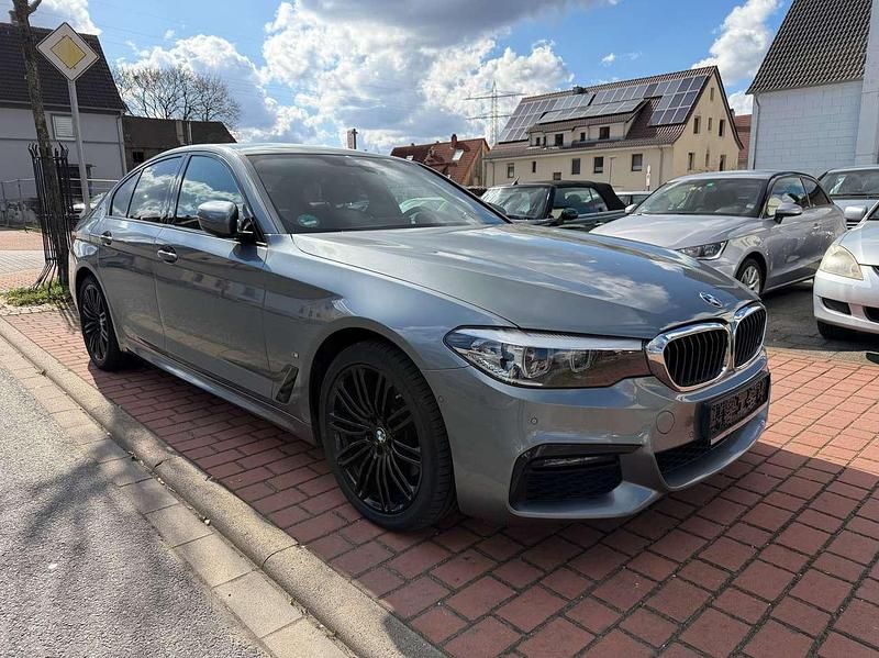 Gebraucht BMW 530e M Sport 184 PS (135 kW) 2019 Bluestone metallic Limousine