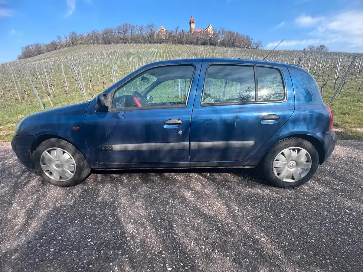 Gebraucht Renault Clio 98 PS (72 kW) 2002 Blau Kleinwagen