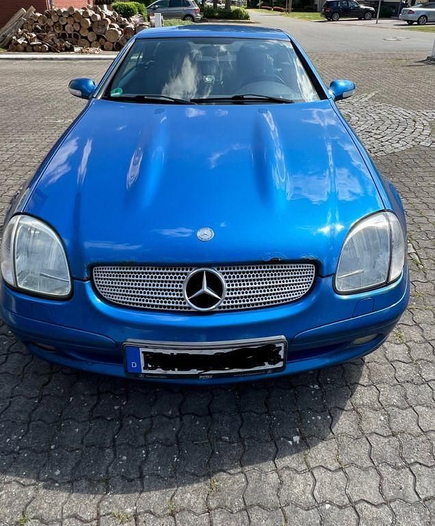 Blau Gebraucht 2003 Mercedes SLK230 Edition Cabrio | 1.999 € (Fairer Preis) - Bild 1/4