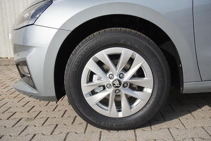 Neu Skoda Fabia 95 PS (69 kW) 2026 Silber metallic Kleinwagen