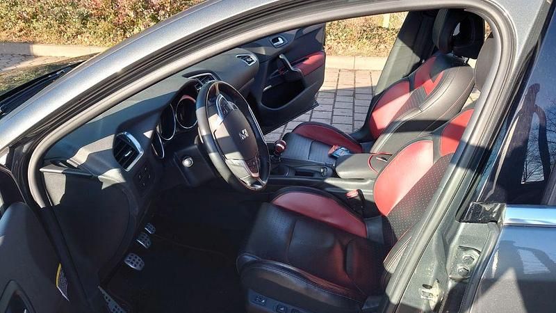 Gebraucht Citroën DS4 Sport Chic 200 PS (147 kW) 2011 Braun Kleinwagen