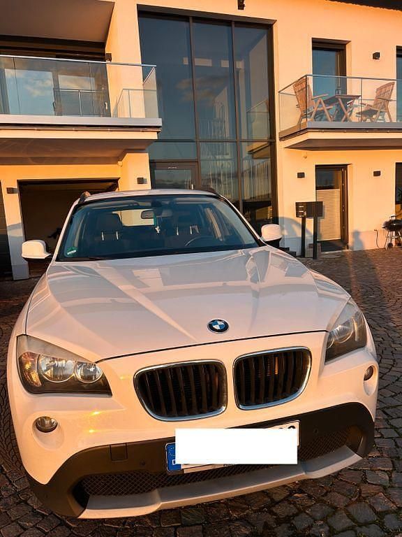 Gebraucht BMW X1 143 PS (105 kW) 2010 Weiß SUV