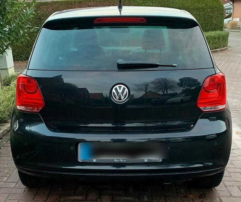 Gebraucht VW Polo 70 PS (51 kW) 2010 Schwarz Kleinwagen