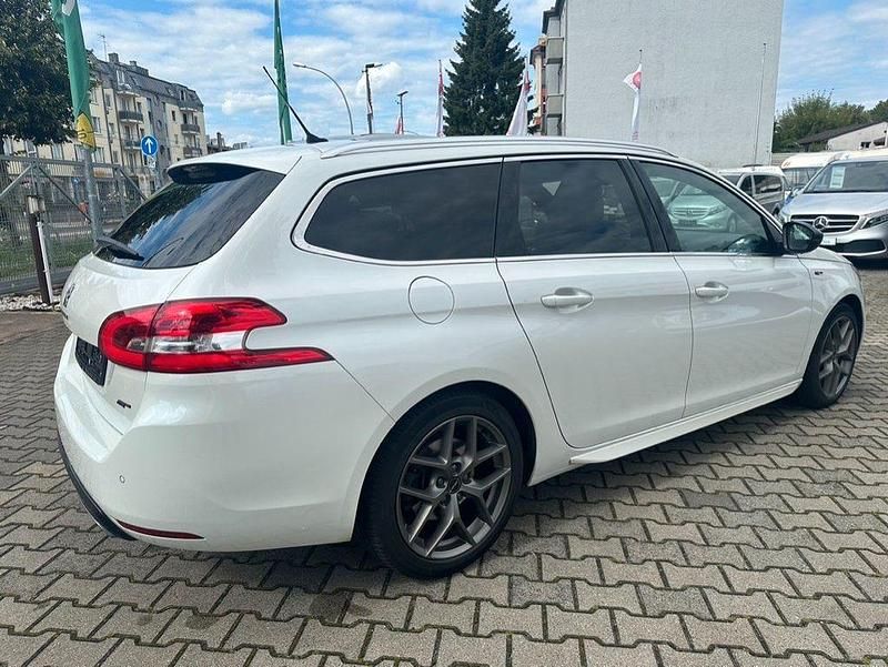 Gebraucht Peugeot 308 SW GTi 179 PS (131 kW) 2016 Weiß Kombi