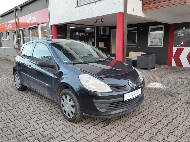 Grau Gebraucht 2008 Renault Clio II Limousine | 1.150 € (Superpreis) - Bild 1/4