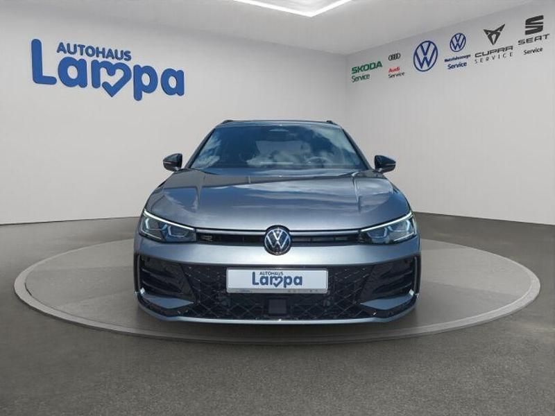 Neu VW Passat R-line 193 PS (141 kW) 2025 Grau Kombi